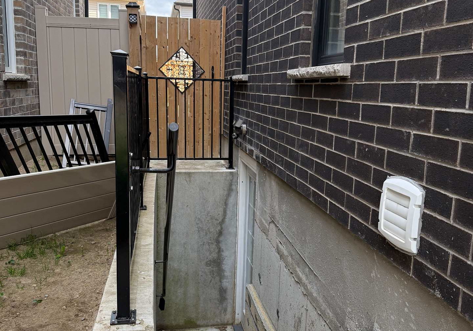 320-sedgewood-street-kitchener-ontario-x13060308