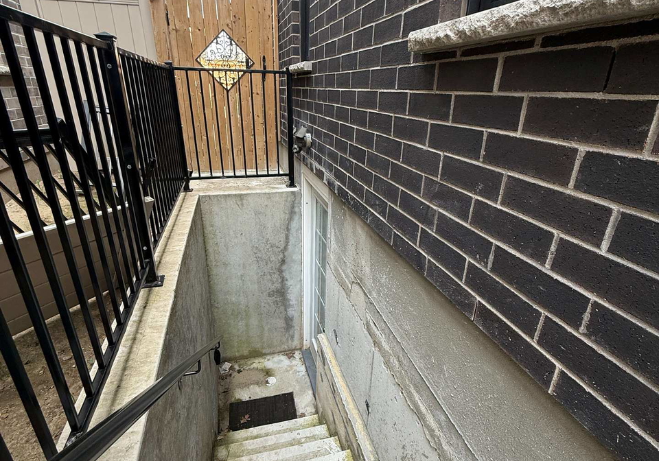 320-sedgewood-street-kitchener-ontario-x13060308