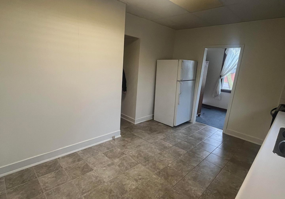 3lakeview-drive-hamilton-ontario-x13060384