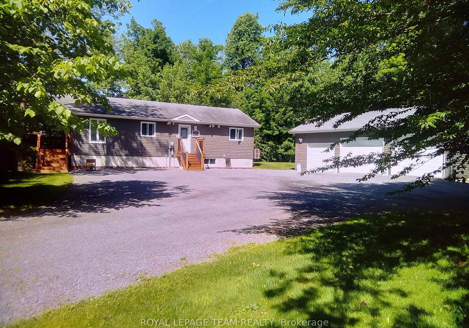 15065-concession-3-4-road-north-stormont-ontario-x13060406