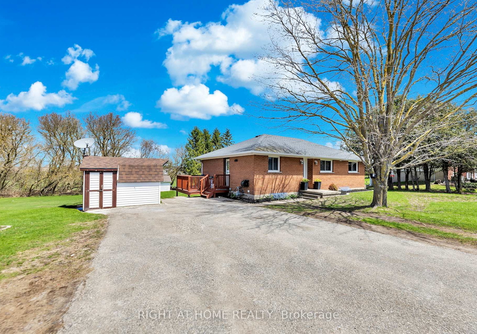 7629-hwy-6-rr-1-highway-wellington-north-ontario-x13060890