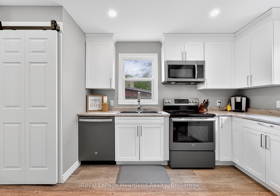 160-richmond-street-bluewater-ontario-x13061374