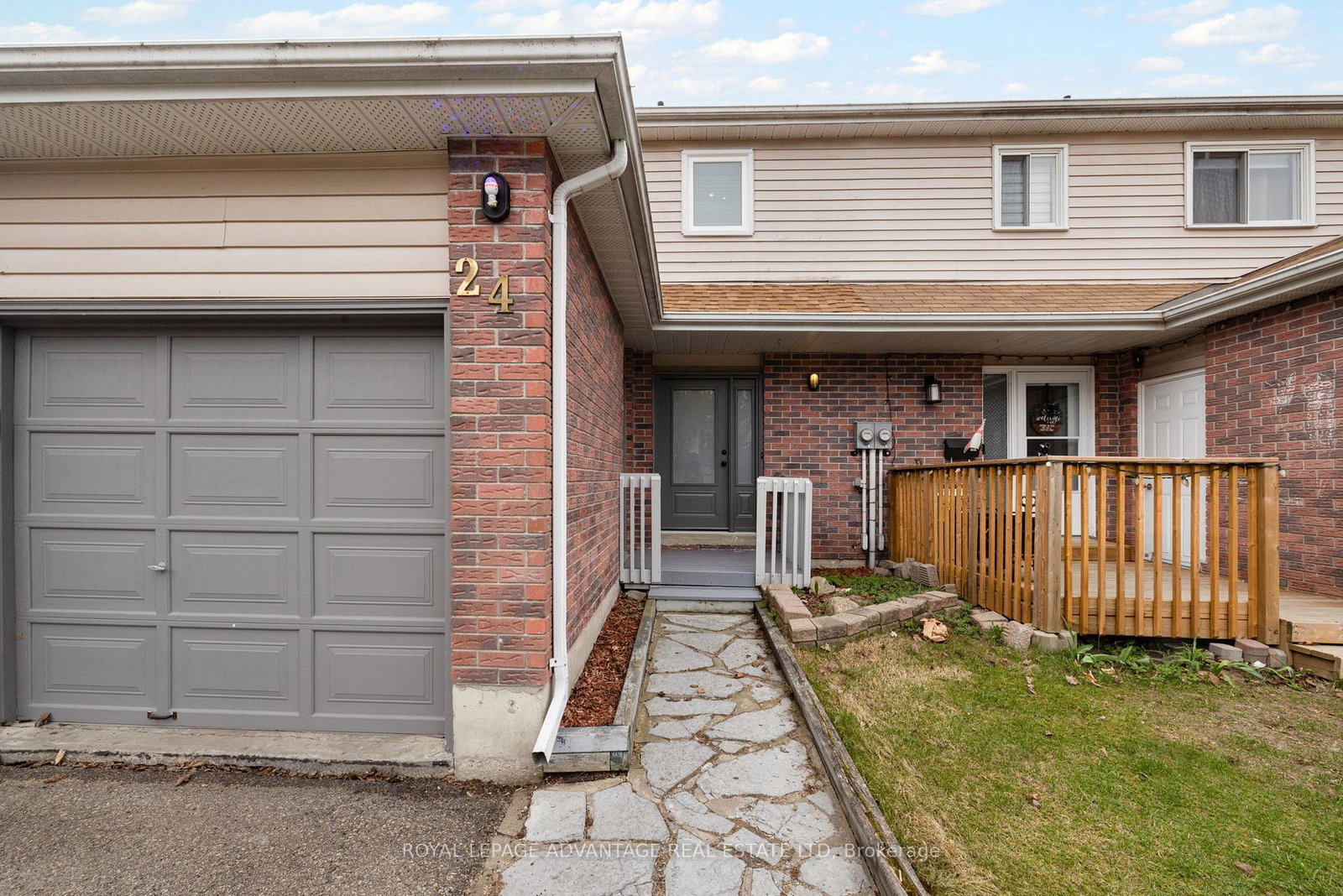 24-garden-avenue-perth-ontario-x13061418