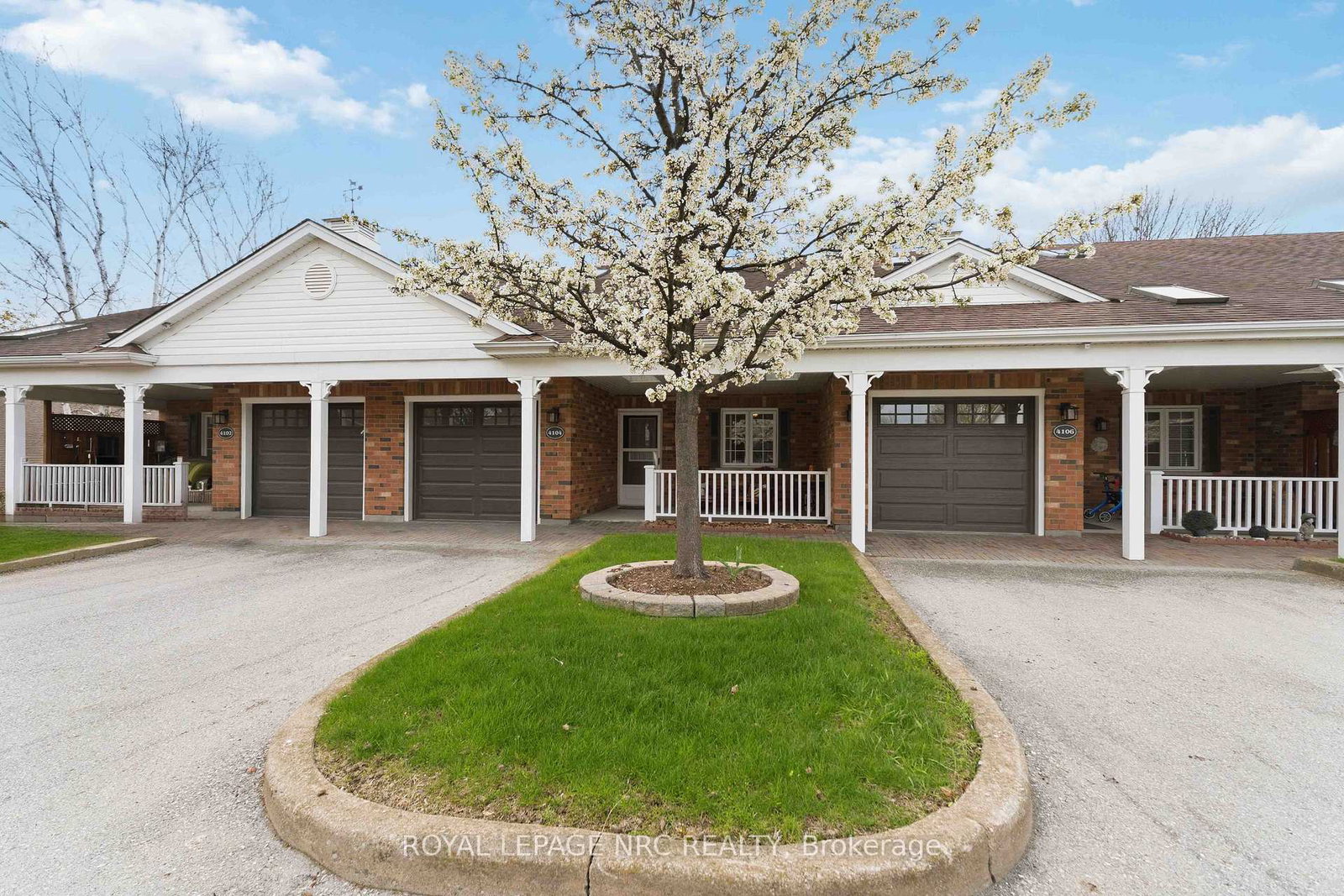 4104-loganberry-court-lincoln-ontario-x13061610