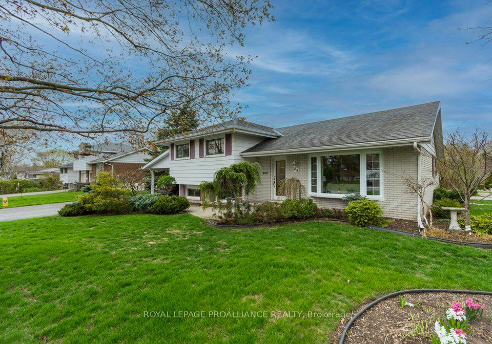 44-shoniker-avenue-quinte-west-ontario-x13061614