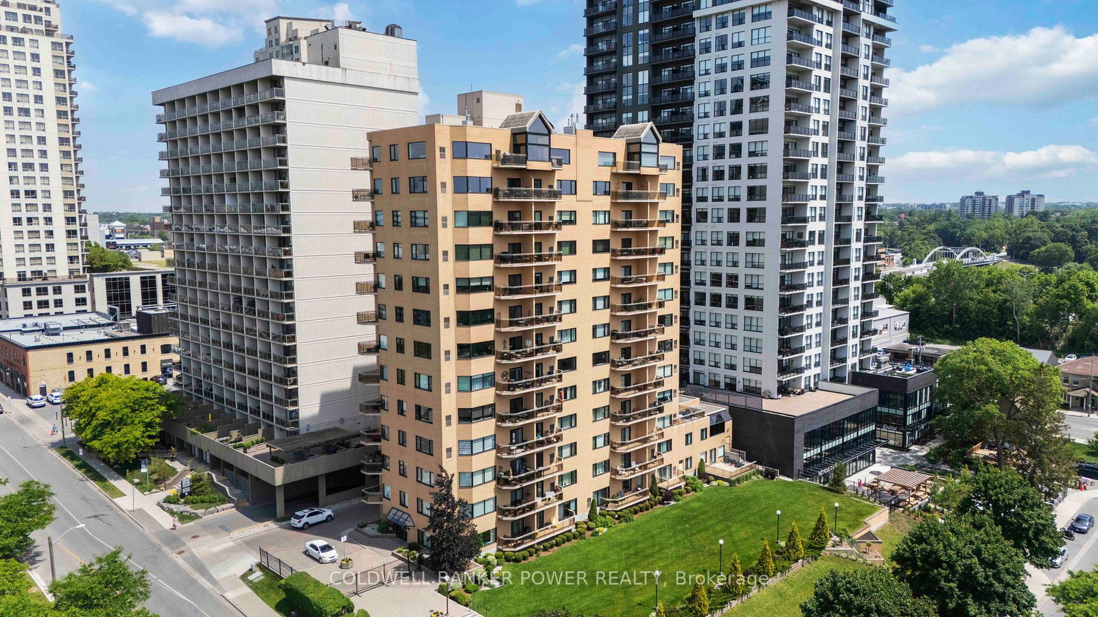 19-king-street-london-east-ontario-x13061698