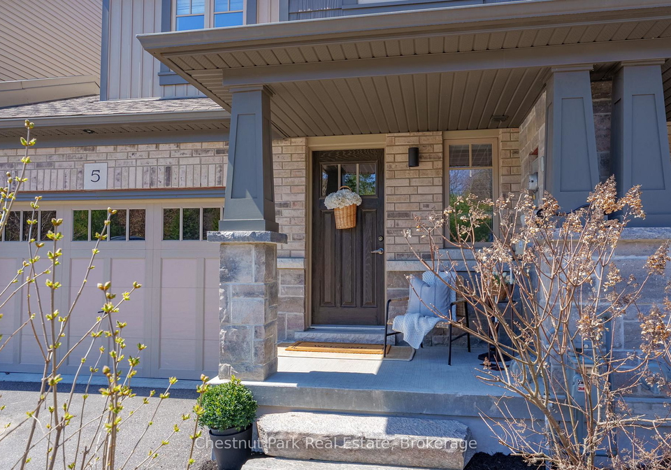 5-brookside-crossing-huntsville-ontario-x13061842