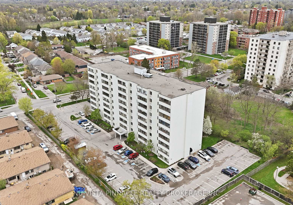 135-baseline-road-w-london-south-ontario-x13061874