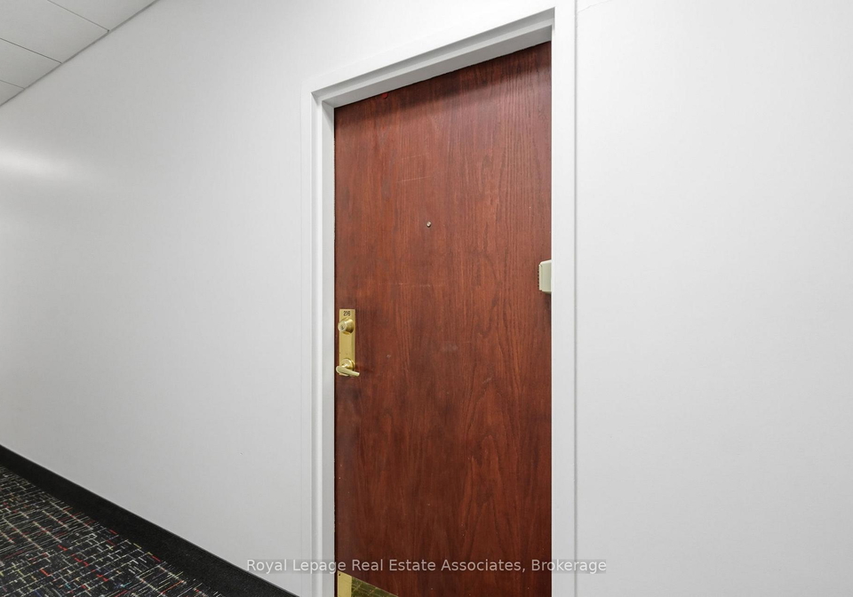 262-dundas-street-e-hamilton-ontario-x13062138