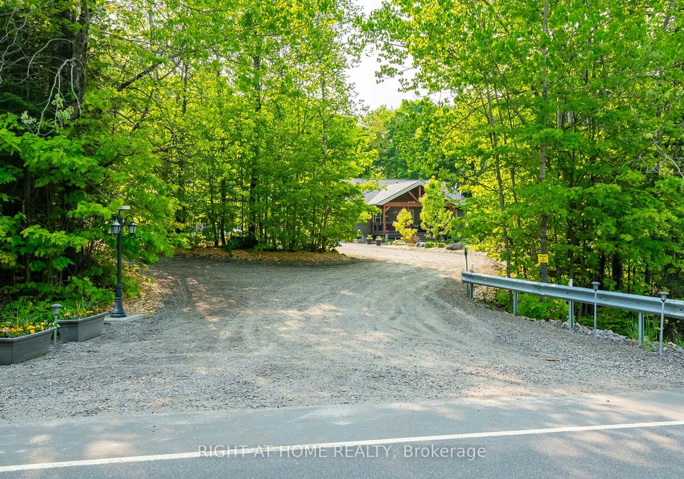 12028-highway-118-highway-dysart-et-al-ontario-x13062258