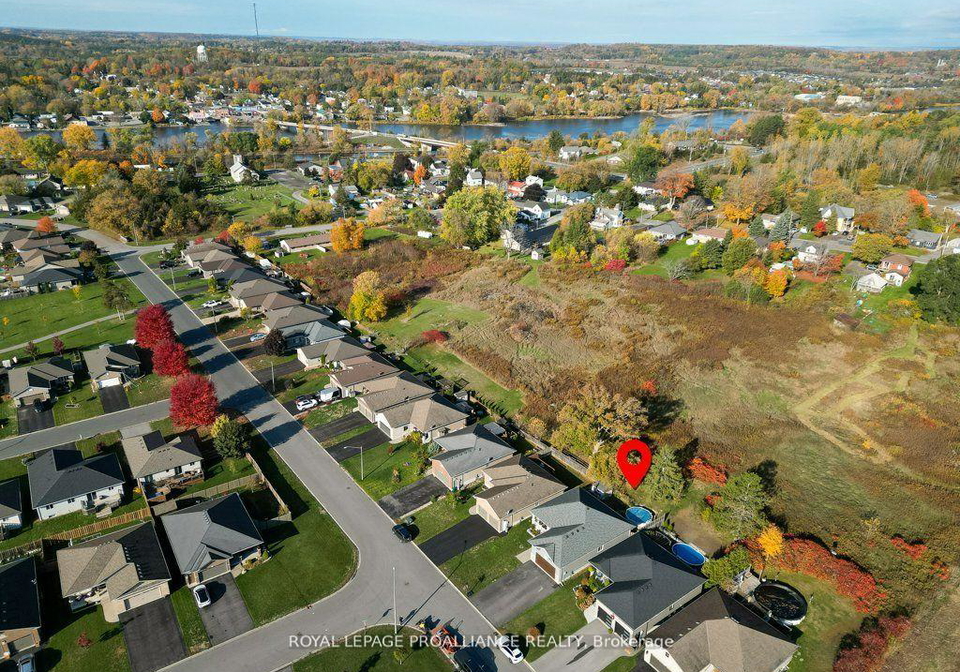 50-stonegate-crescent-quinte-west-ontario-x13062530