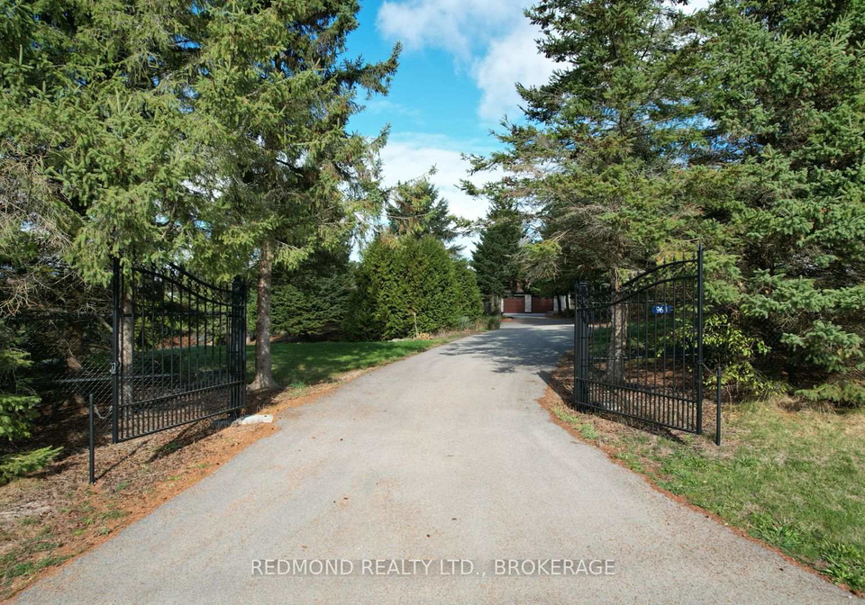 968-cty-road-2-front-of-leeds-seeleys-bay-ontario-x13062646