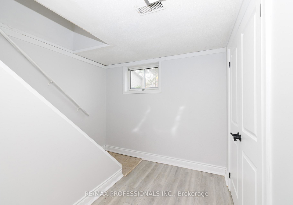 5-bryne-boulevard-st-catharines-ontario-x13062928