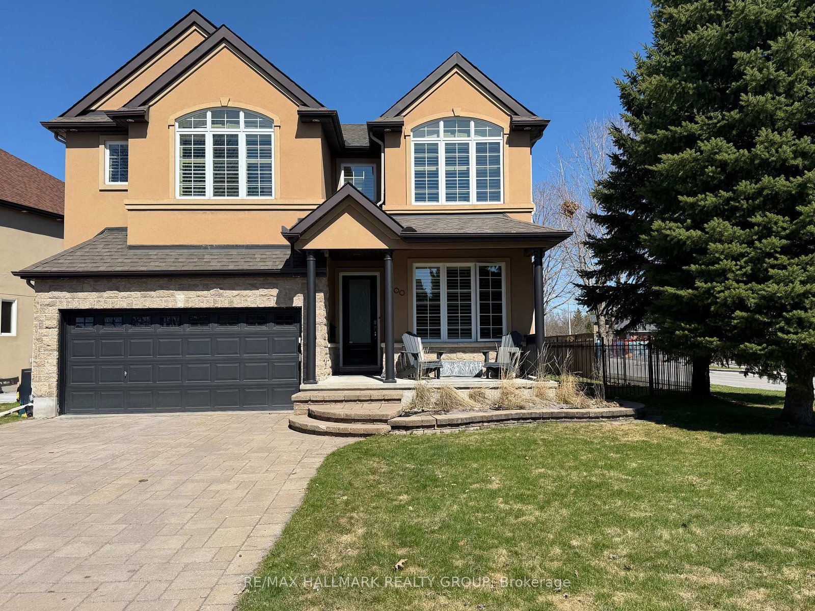 300-amita-crescent-ottawa-ontario-x13063074