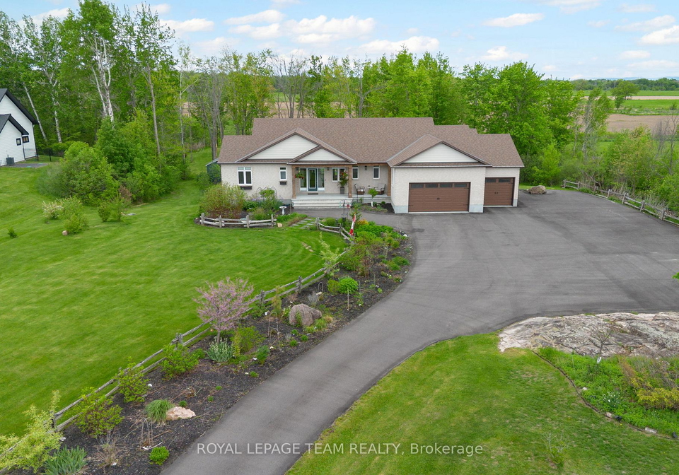 26-synergy-way-kanata-ontario-x13063308
