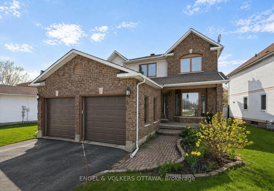 17-hunterswood-crescent-ottawa-ontario-x13063360
