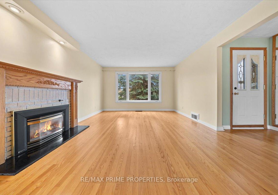72-crownhill-street-ottawa-ontario-x13063568