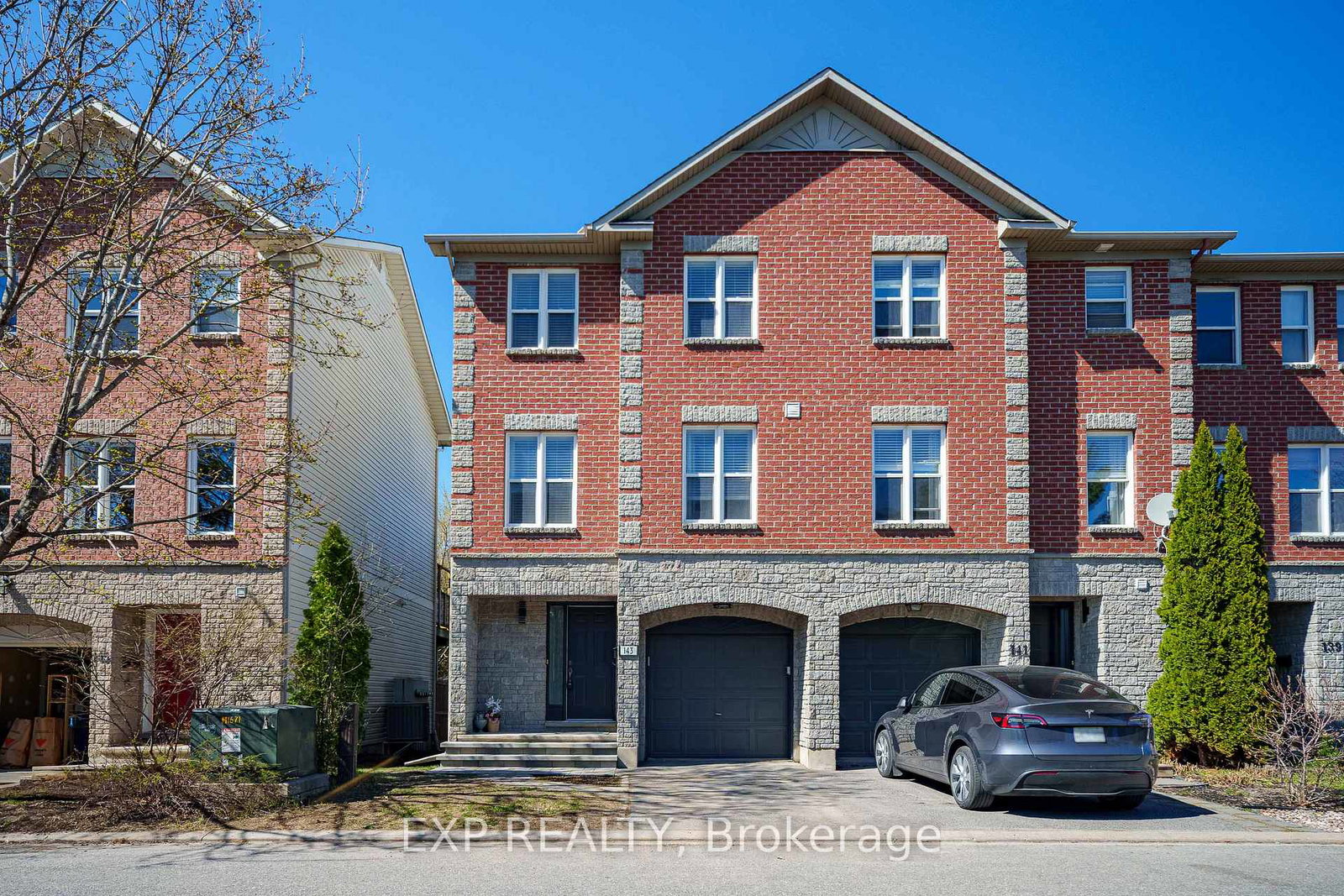 143-arcola-private-ottawa-ontario-x13063630