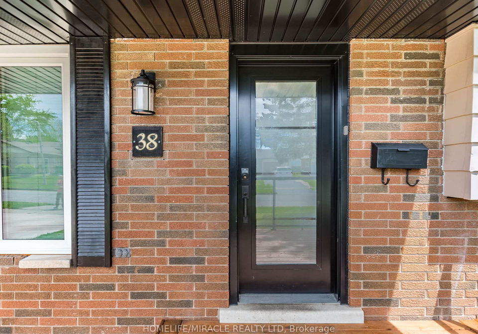 38-martha-court-welland-ontario-x13063706