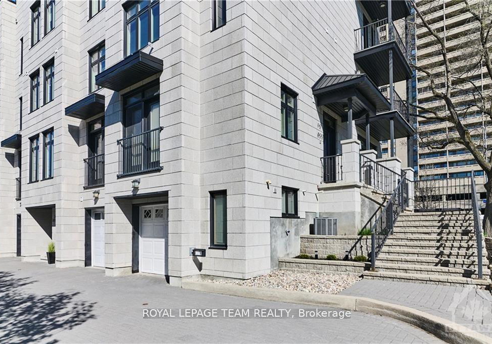 800-melwood-avenue-ottawa-ontario-x13063876