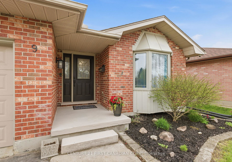 9-bonaparte-lane-london-east-ontario-x13064358