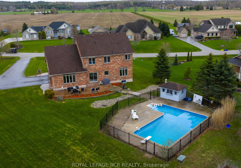 18-leenders-lane-erin-ontario-x13064542