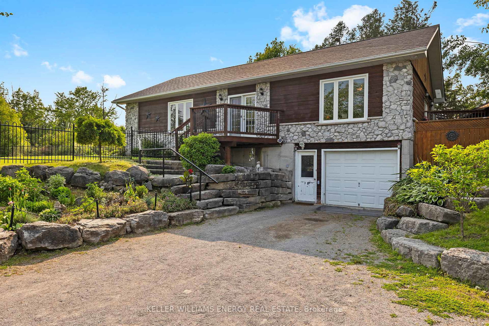 4070-hwy-28-selwyn-ontario-x13064758
