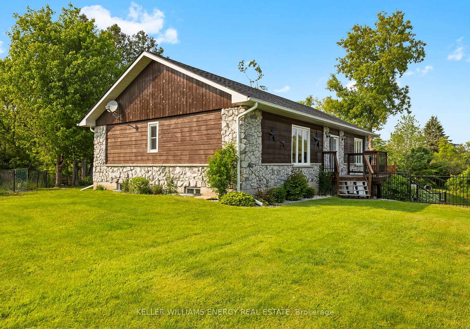 4070-hwy-28-selwyn-ontario-x13064758