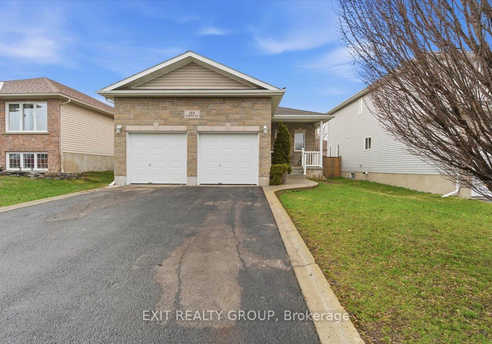 173-kildare-avenue-loyalist-ontario-x13065054