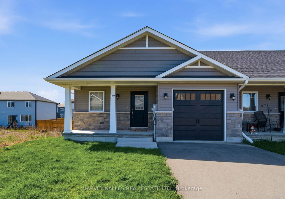 125-farrington-crescent-prince-edward-county-ontario-x13065212