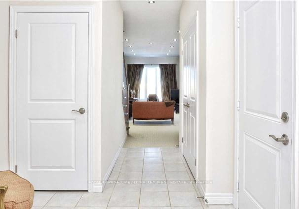 7-lakelawn-road-grimsby-ontario-x13065428