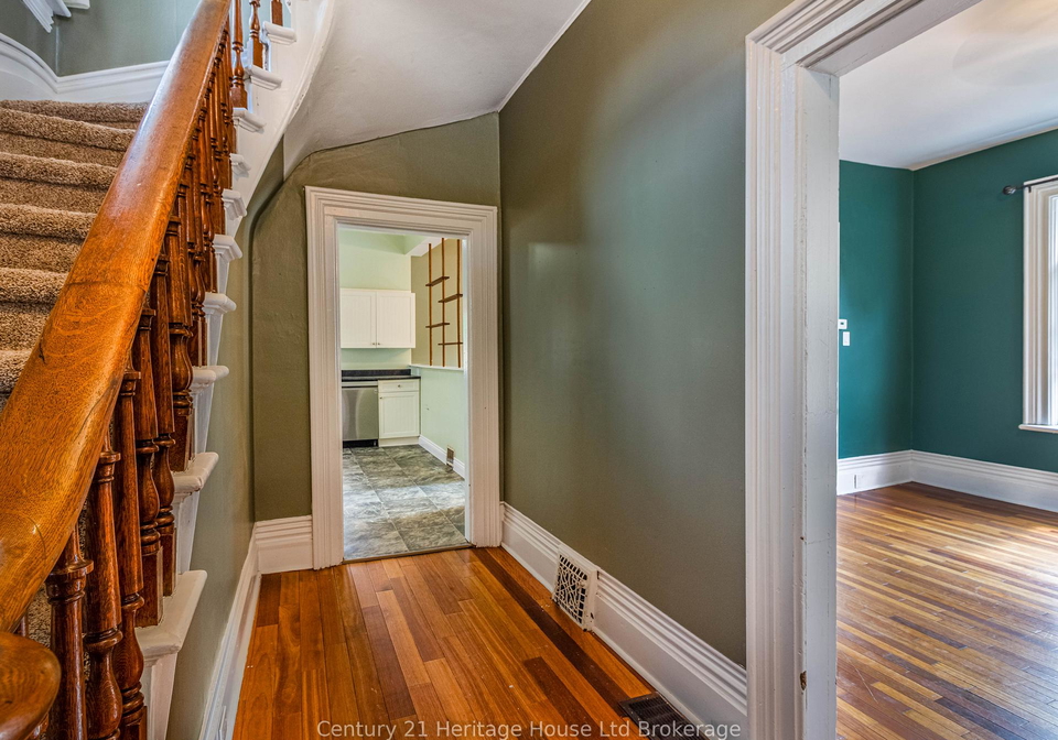 552-hatch-street-woodstock-ontario-x13065580