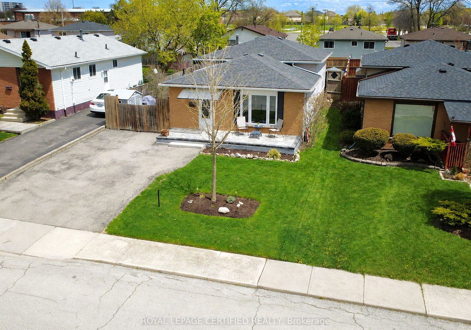 27-lambert-street-hamilton-ontario-x13065874