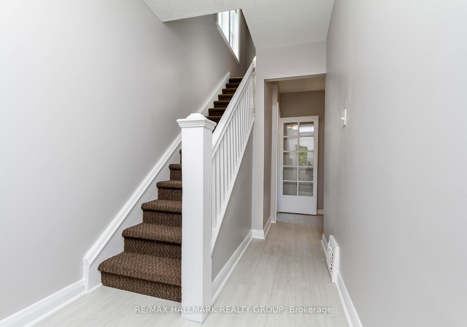 448-pleasant-park-road-ottawa-ontario-x13066192