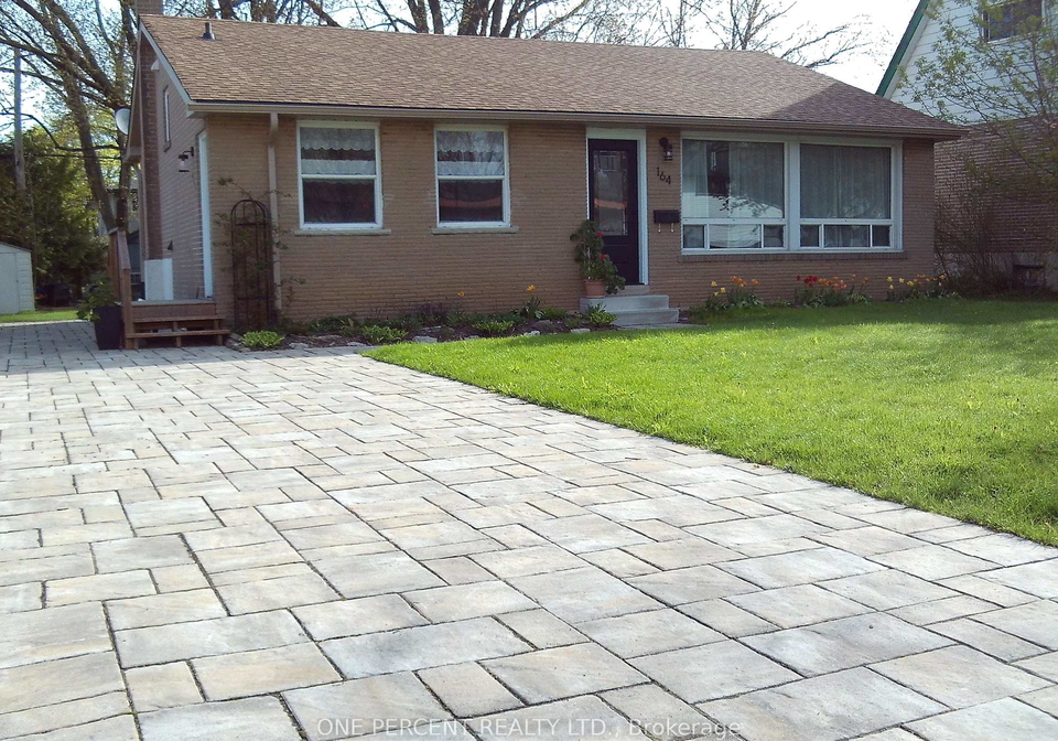 164-redford-crescent-stratford-ontario-x13066342