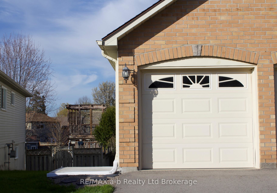 33-anderson-street-woodstock-ontario-x13066634
