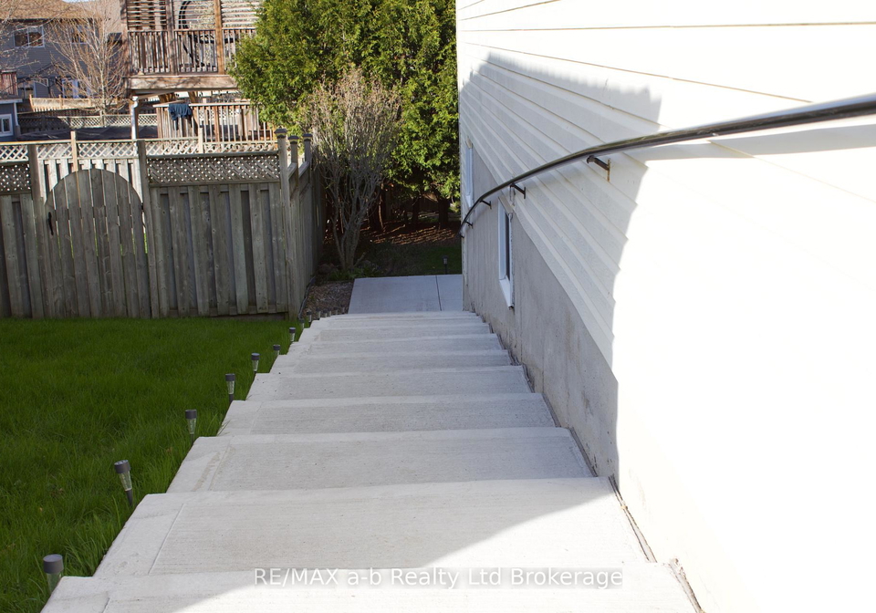 33-anderson-street-woodstock-ontario-x13066634