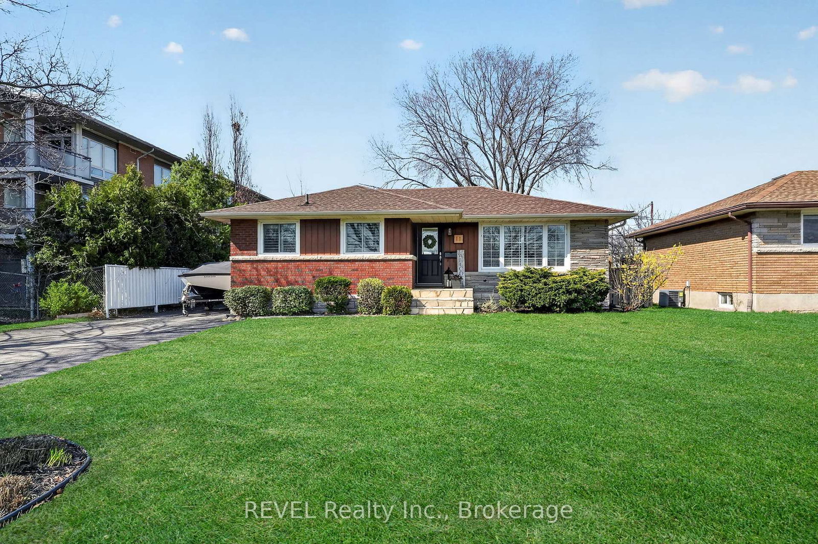 11-tamarack-street-welland-ontario-x13066654