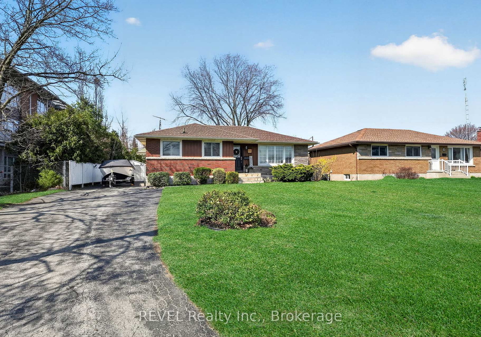 11-tamarack-street-welland-ontario-x13066654