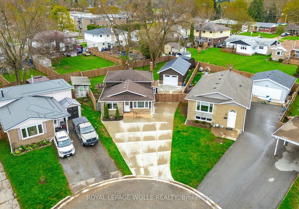 31-aspen-crescent-woolwich-ontario-x13066670