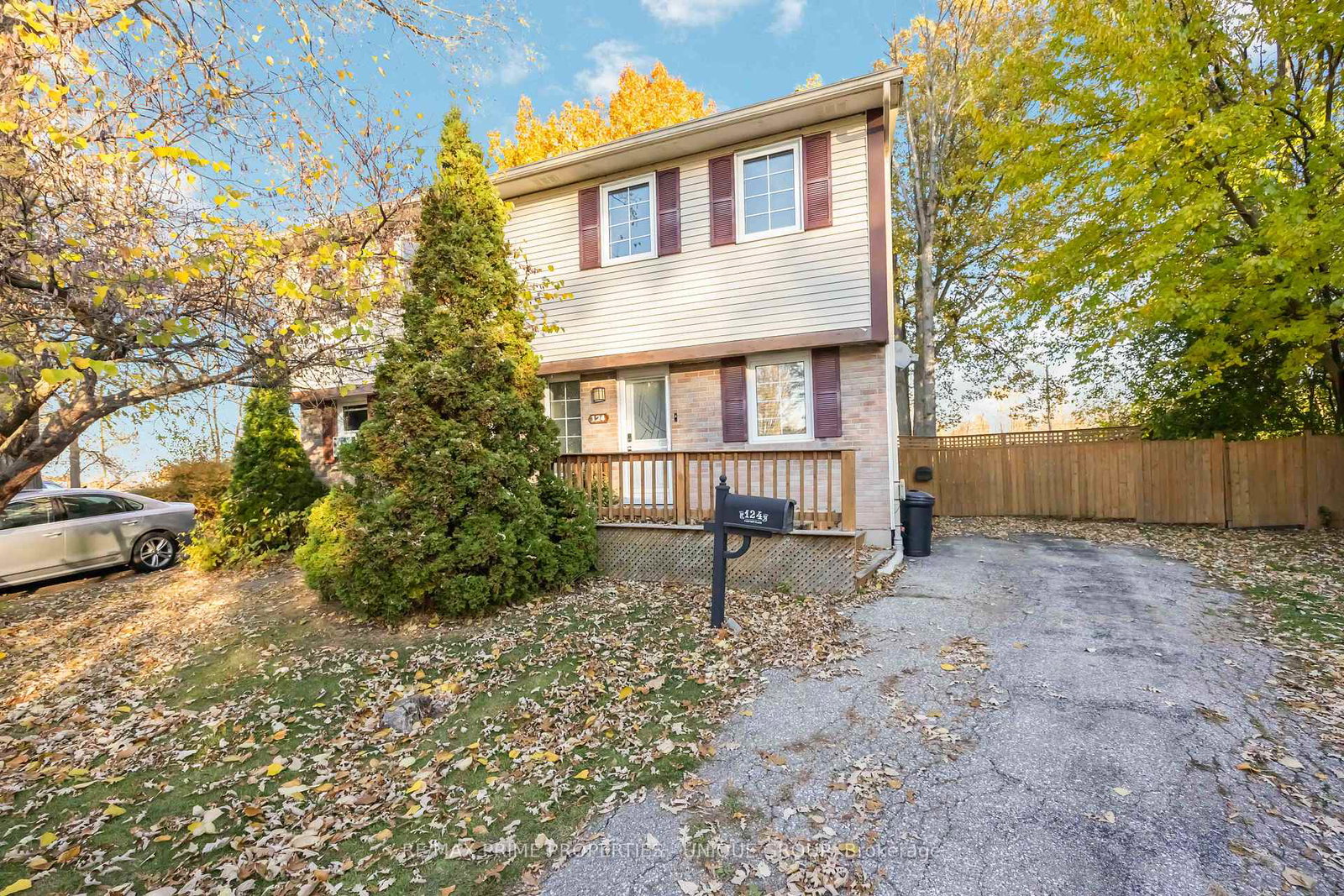 124-fairview-place-sarnia-ontario-x13066744