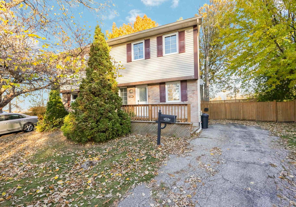 124-fairview-place-sarnia-ontario-x13066744