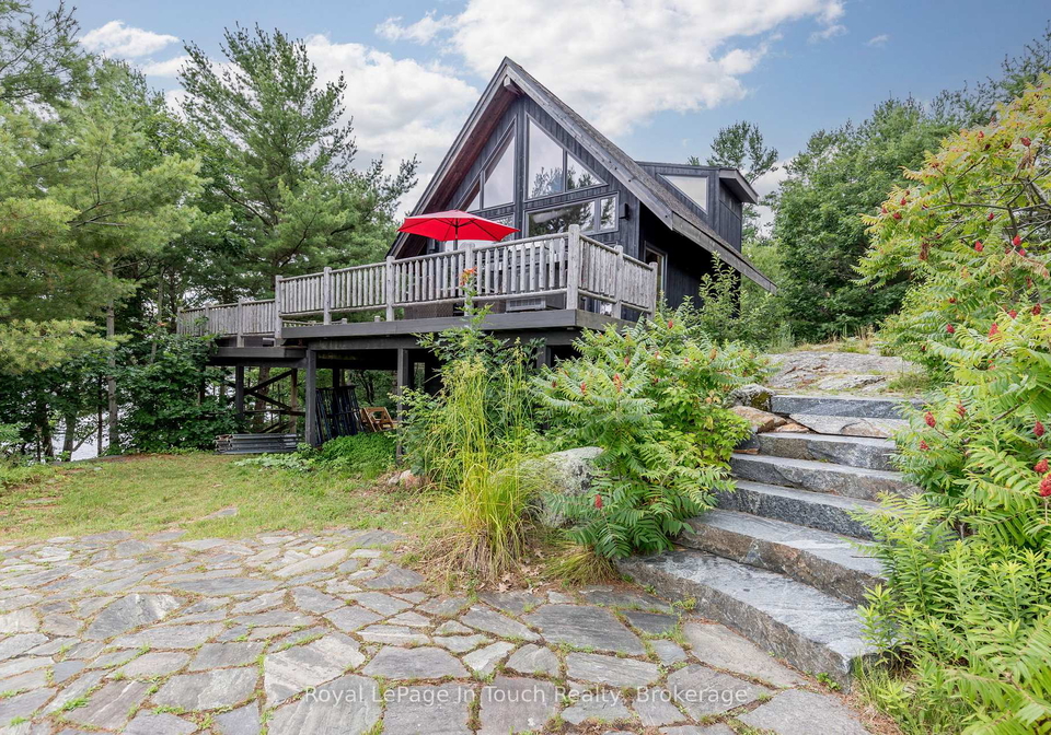 8-b686-derbyshire-the-archipelago-ontario-x13066820