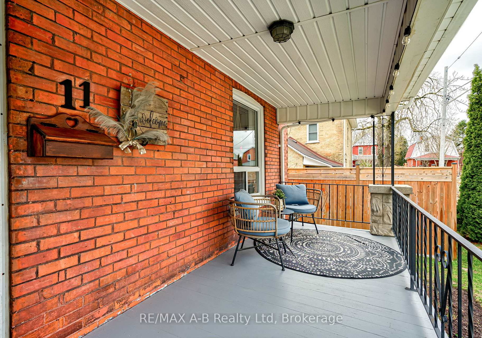 11-brant-street-stratford-ontario-x13067032