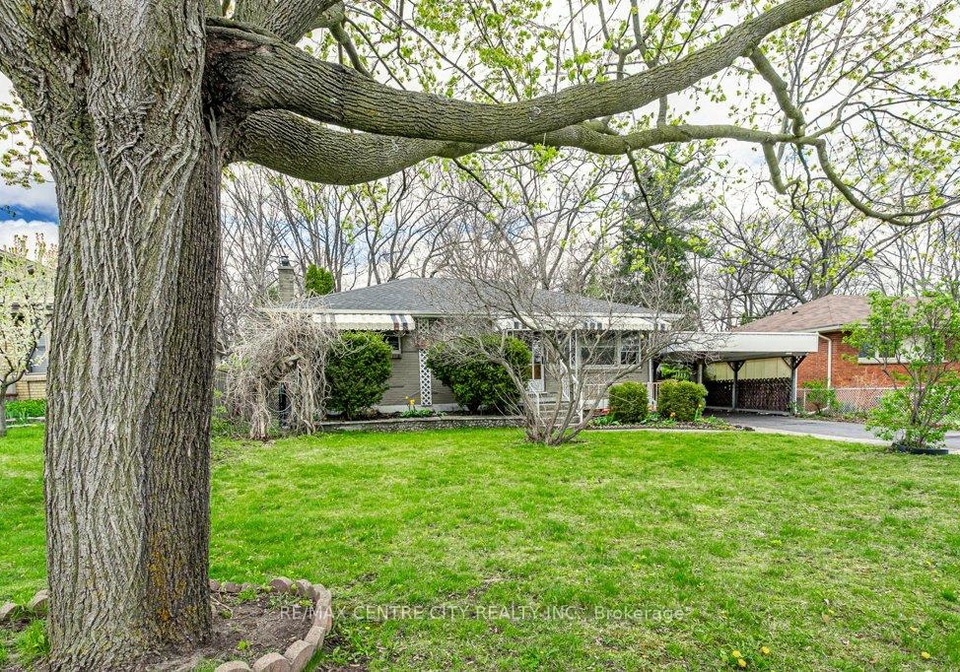77-queenston-crescent-london-east-ontario-x13067044