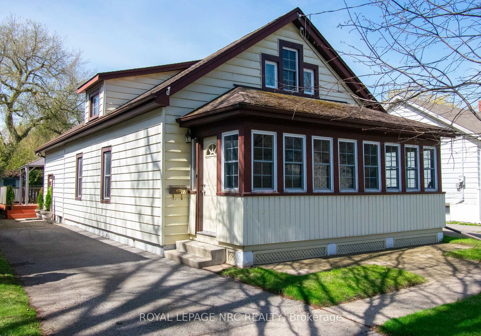 17-christie-street-w-st-catharines-ontario-x13067064