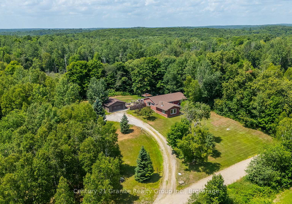 1037-kernohan-farm-trail-minden-hills-ontario-x13067132