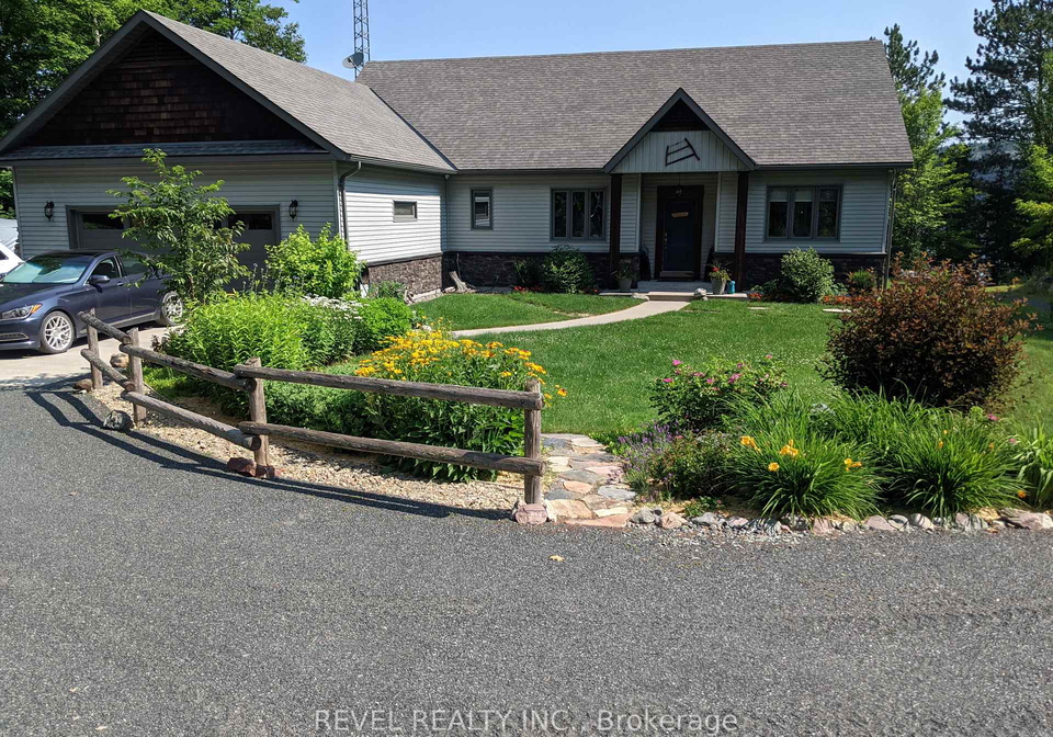 82-bobcat-trail-elliot-lake-ontario-x13067238