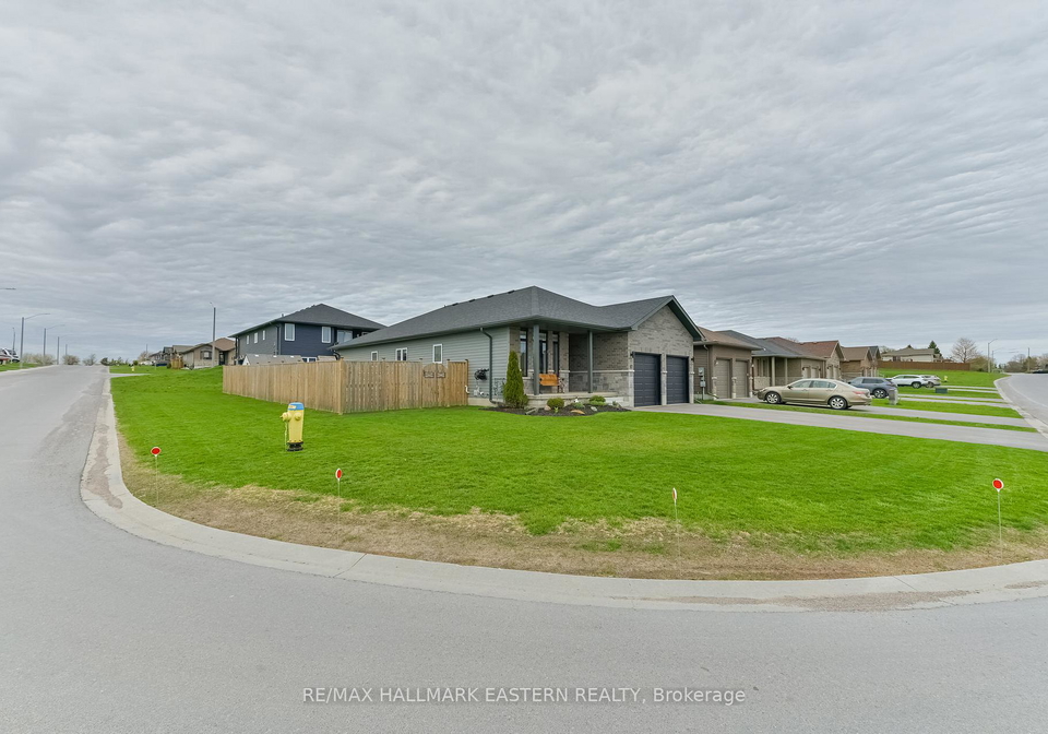 97-northumberland-boulevard-quinte-west-ontario-x13067454