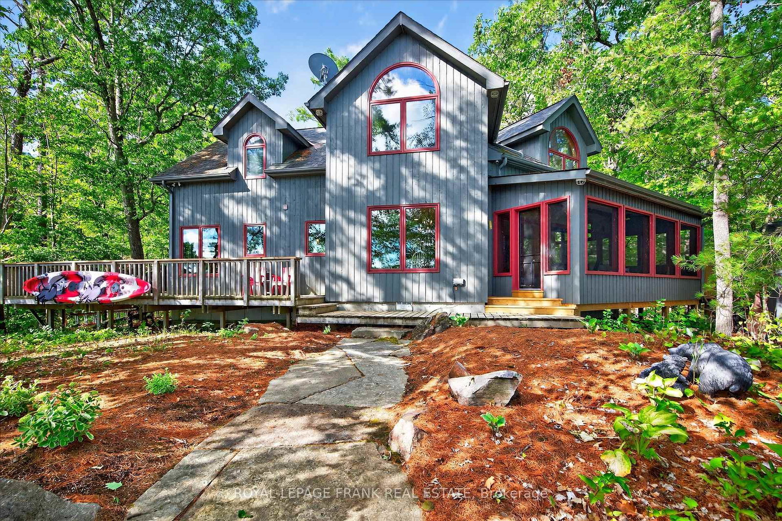 2832-fire-route-47-selwyn-ontario-x13067504